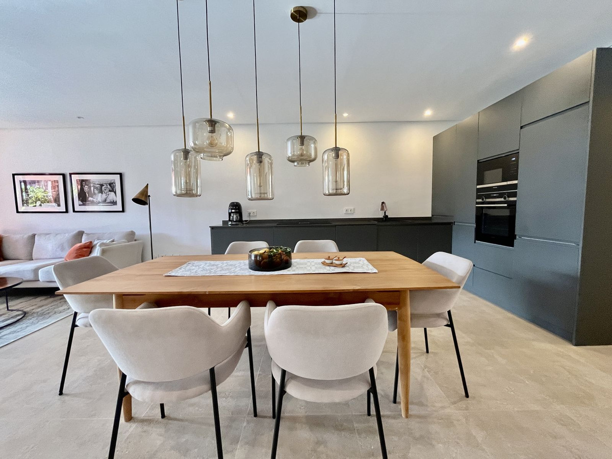 Appartement te koop in Estepona | 3 slaapkamers H5008303