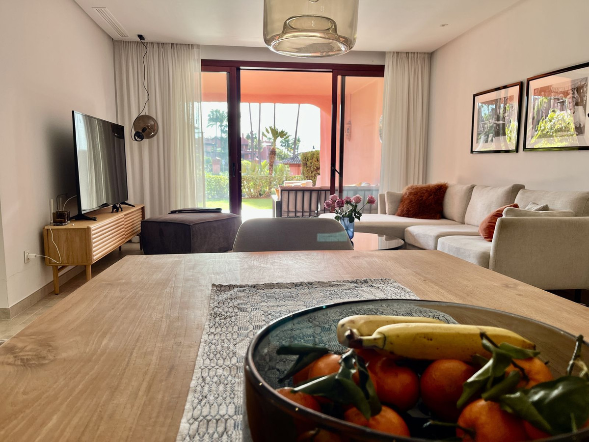 Appartement te koop in Estepona | 3 slaapkamers H5008303