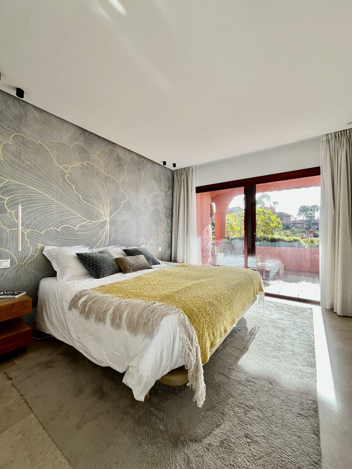 Appartement te koop in Estepona | 3 slaapkamers H5008303