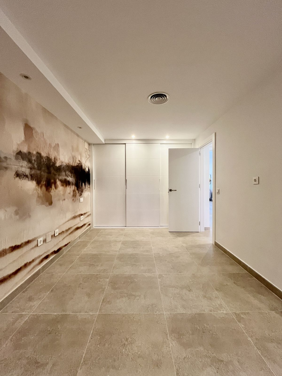 Appartement te koop in Estepona | 3 slaapkamers H5008303