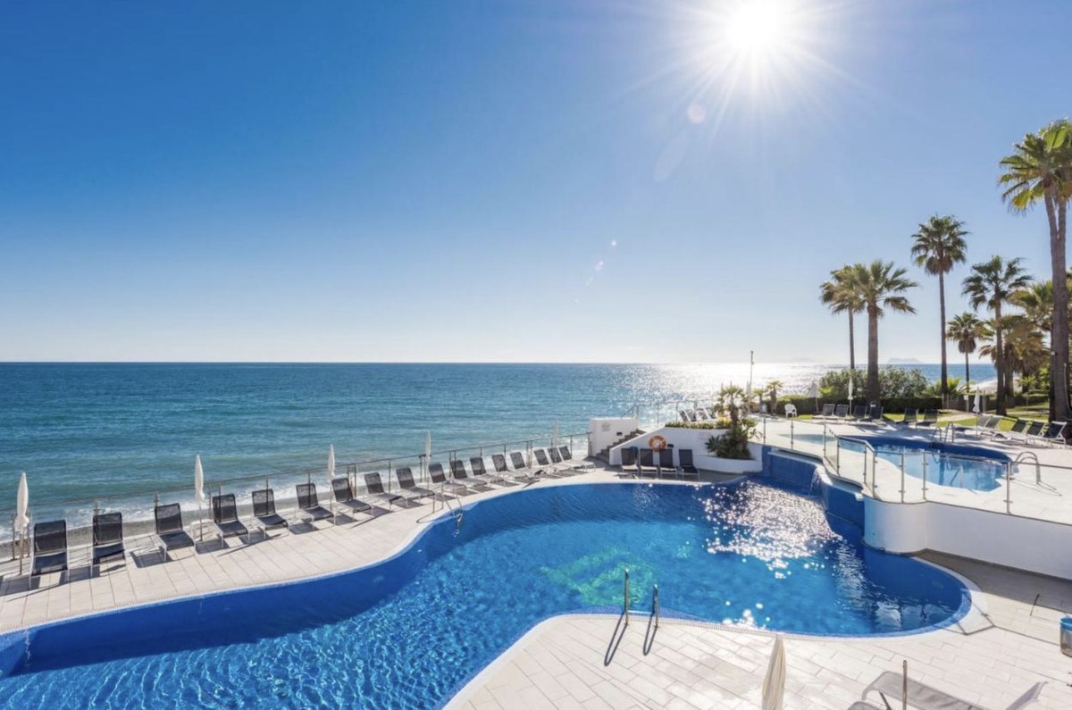 Penthouse te koop in Estepona | 3 slaapkamers H5009188