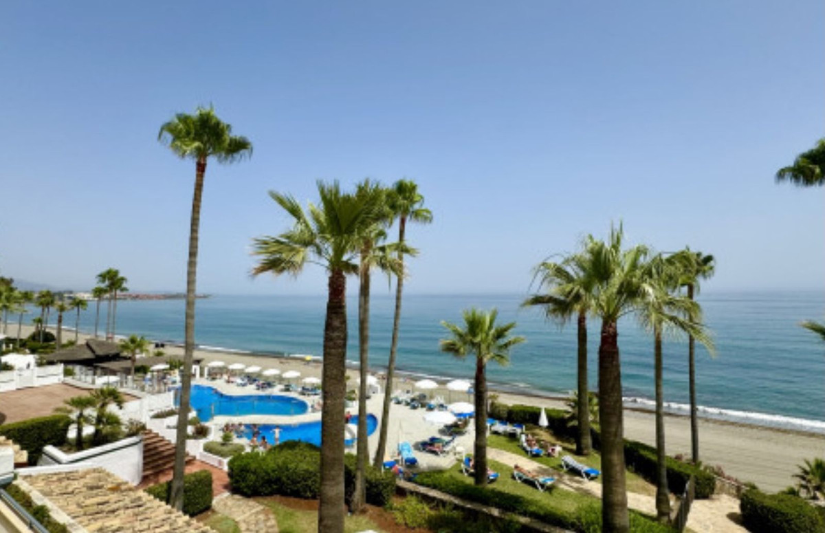 Penthouse te koop in Estepona | 3 slaapkamers H5009188