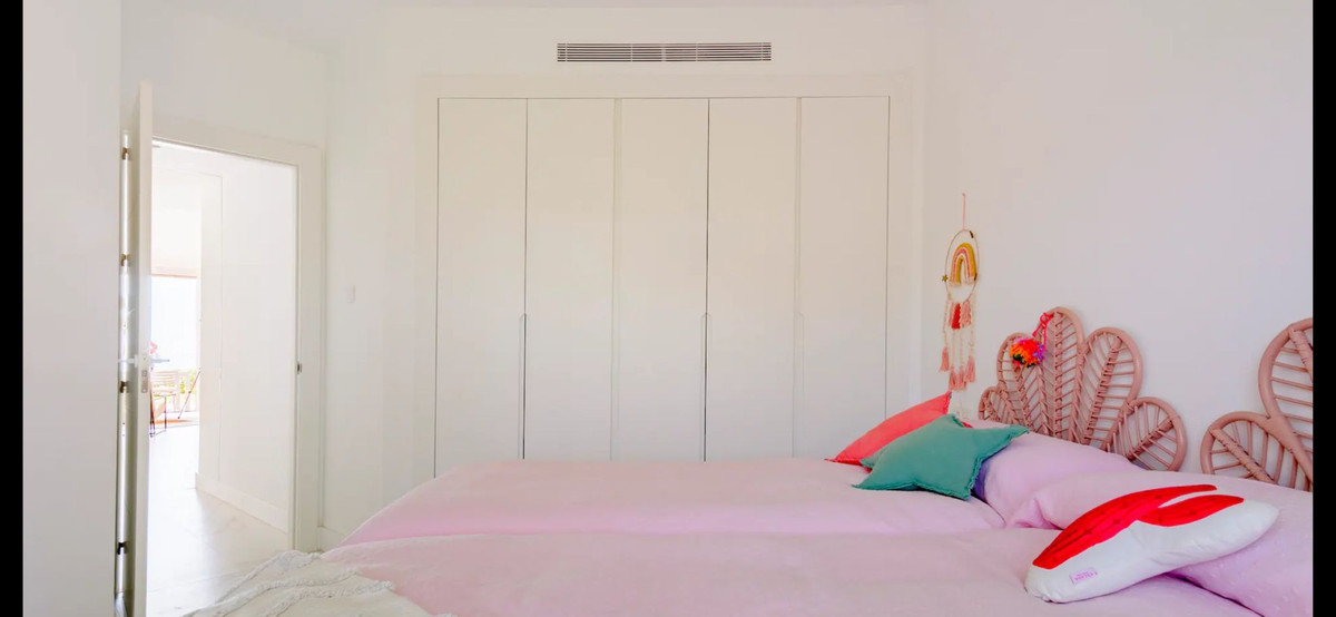 Appartement te koop in Estepona | 3 slaapkamers H5010160