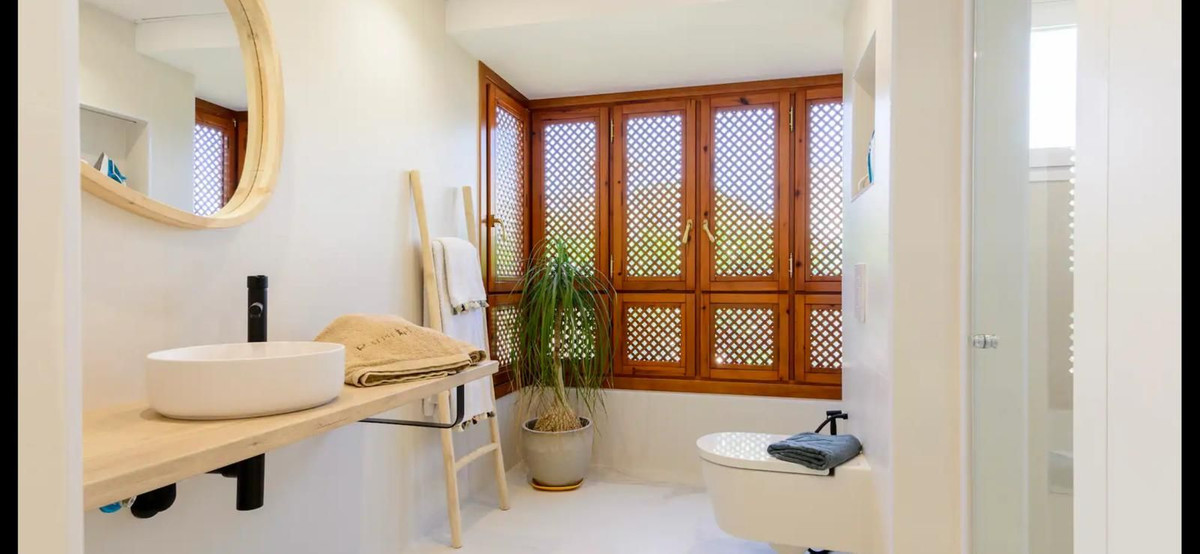 Appartement te koop in Estepona | 3 slaapkamers H5010160