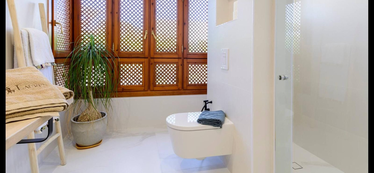 Appartement te koop in Estepona | 3 slaapkamers H5010160