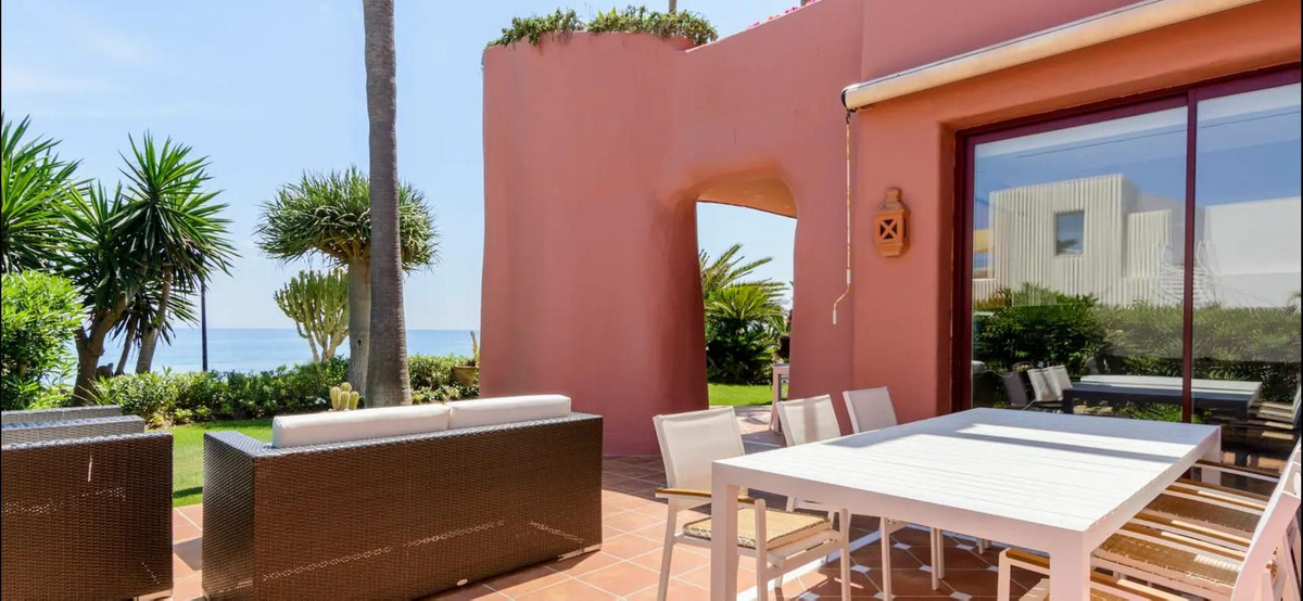 Appartement te koop in Estepona | 3 slaapkamers H5010160