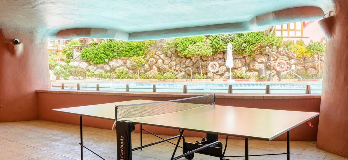 Appartement te koop in Estepona | 3 slaapkamers H5010160