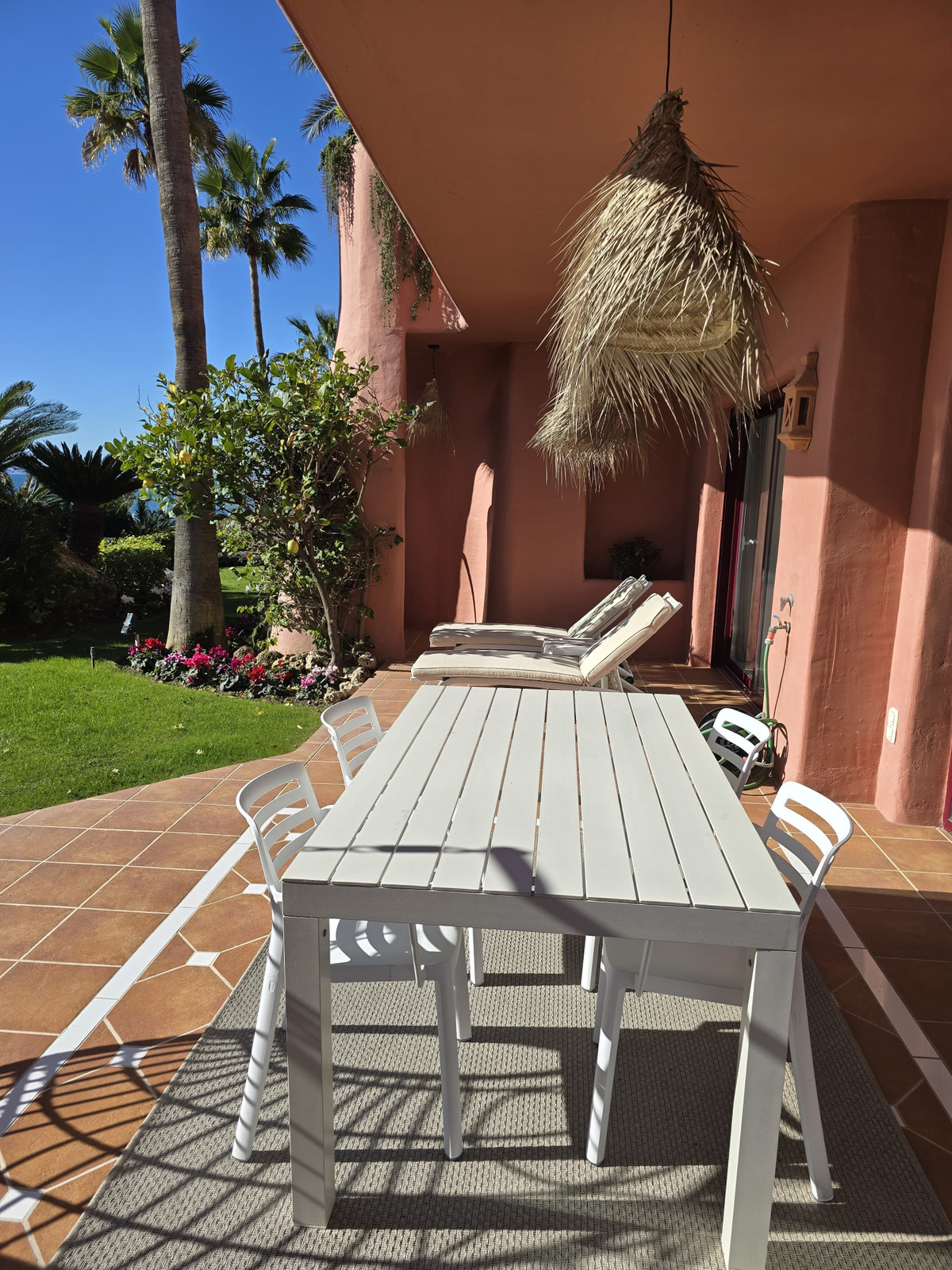 Appartement te koop in Estepona | 3 slaapkamers H5010160