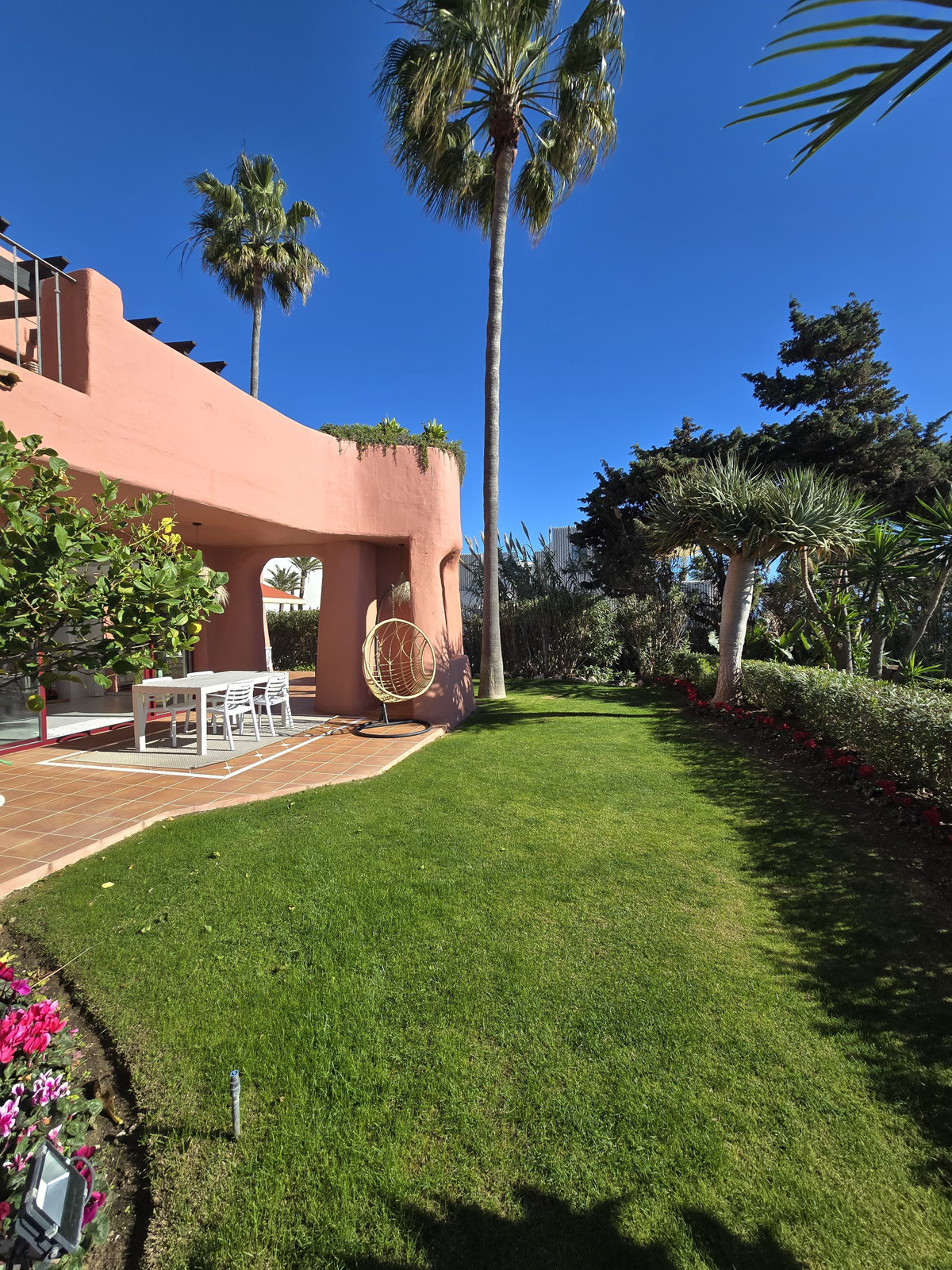 Appartement te koop in Estepona | 3 slaapkamers H5010160
