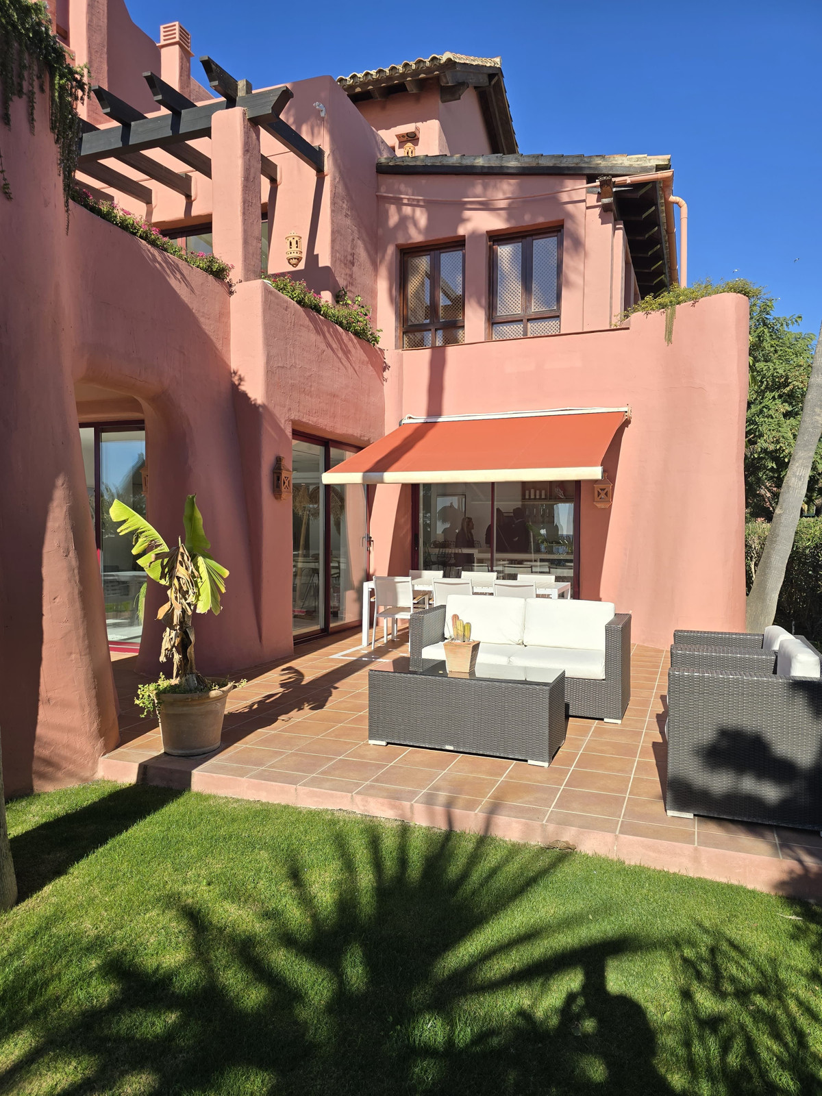 Appartement te koop in Estepona | 3 slaapkamers H5010160