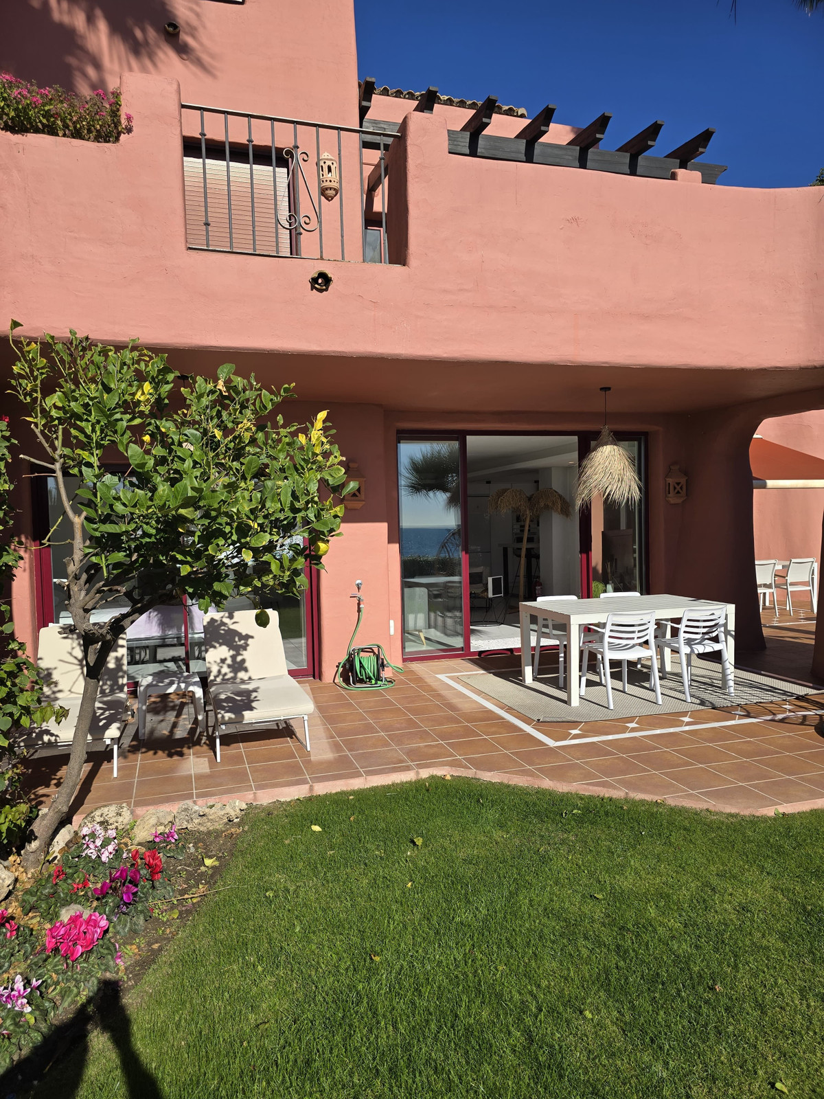 Appartement te koop in Estepona | 3 slaapkamers H5010160