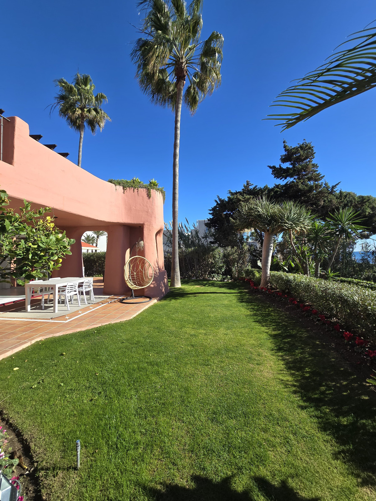 Appartement te koop in Estepona | 3 slaapkamers H5010160