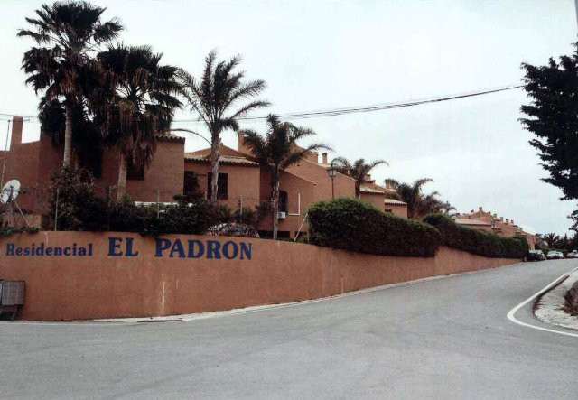 Begane grond appartement in Estepona-1