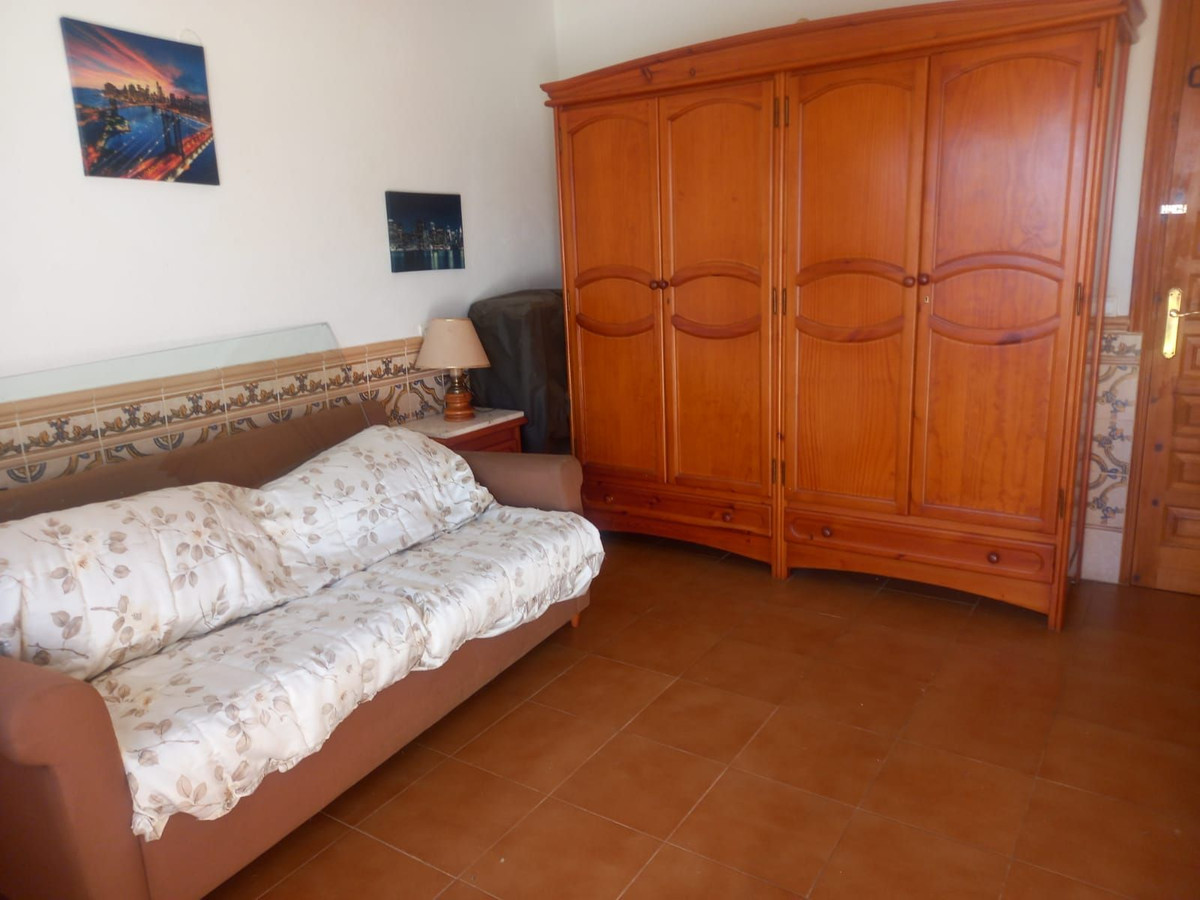 Begane grond appartement in Estepona-4
