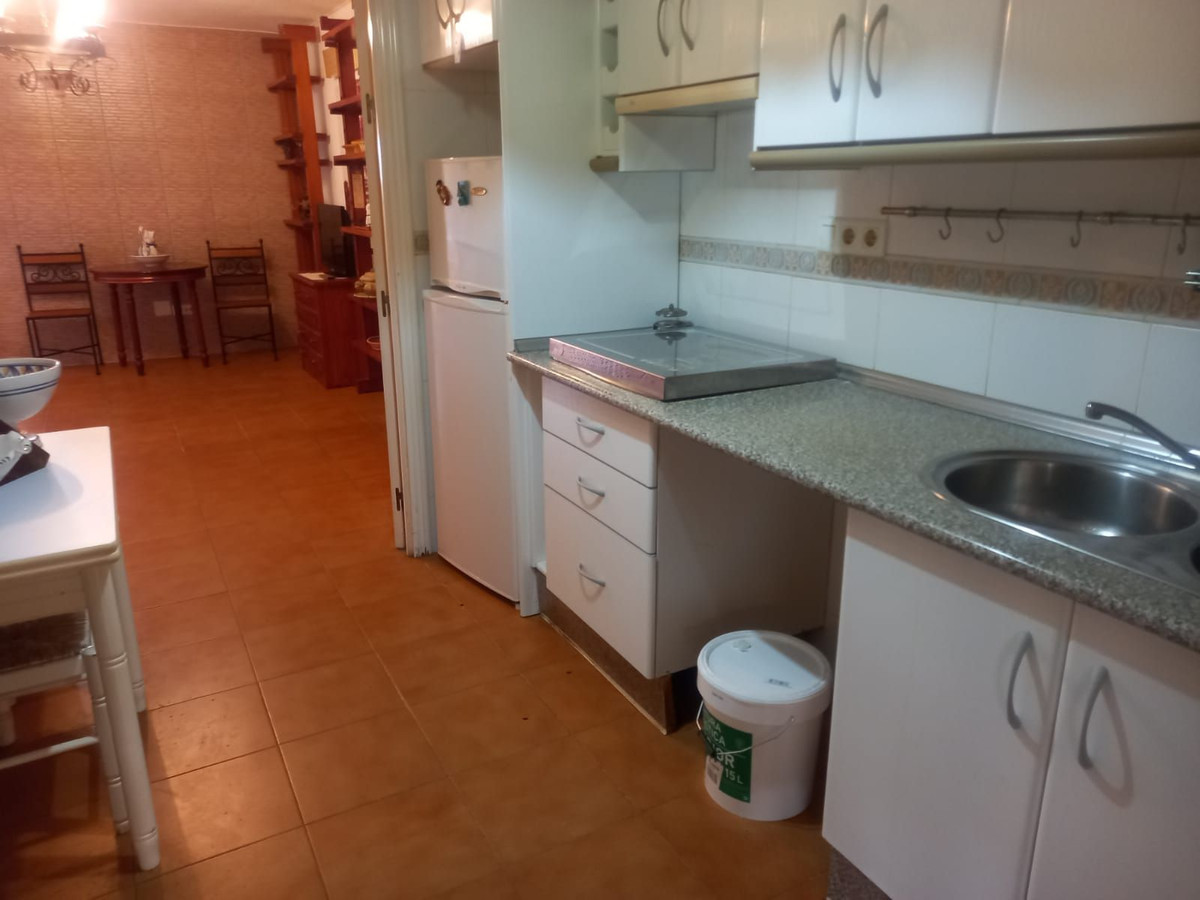 Begane grond appartement in Estepona-6