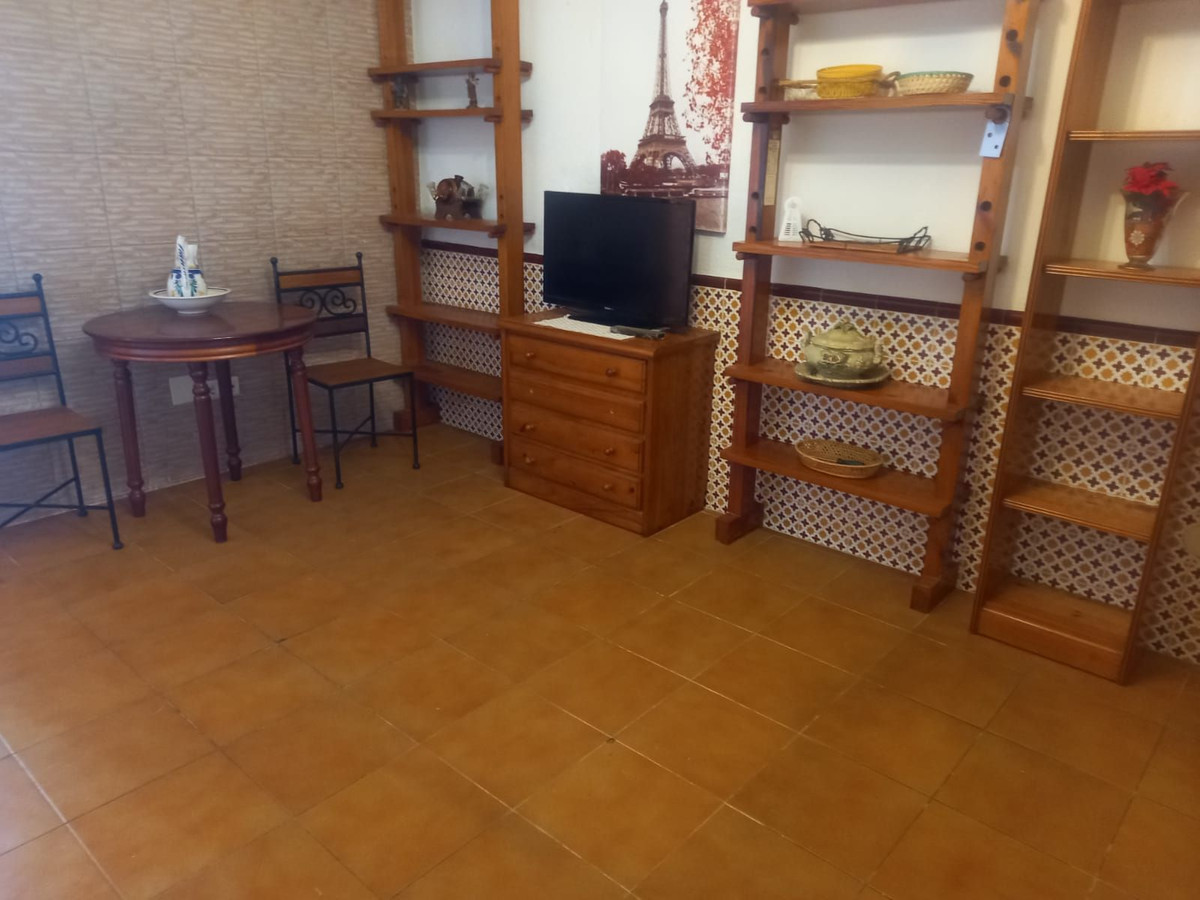 Begane grond appartement in Estepona-7