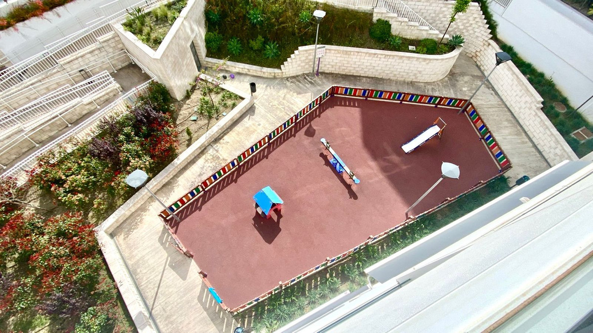 Appartement te koop in Estepona | 3 slaapkamers H5013628