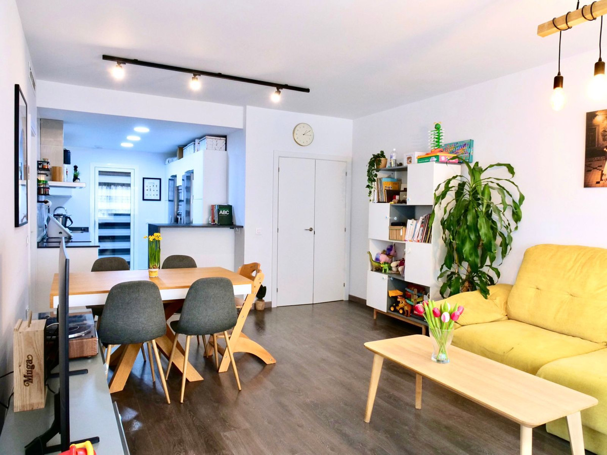 Appartement te koop in Estepona | 3 slaapkamers H5013628