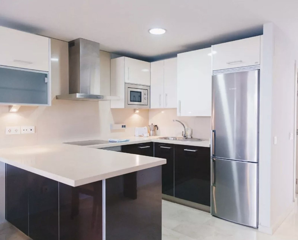 Bovenverdieping Appartement in Estepona-6
