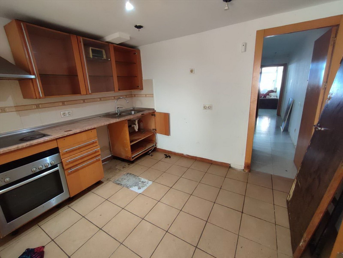 Appartement te koop in Estepona | 0 slaapkamers H5016169