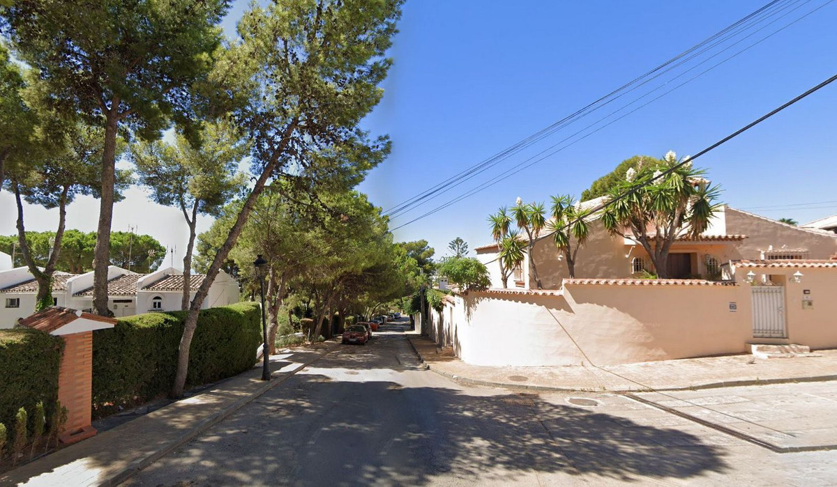 Appartement te koop in Estepona | 0 slaapkamers H5016169