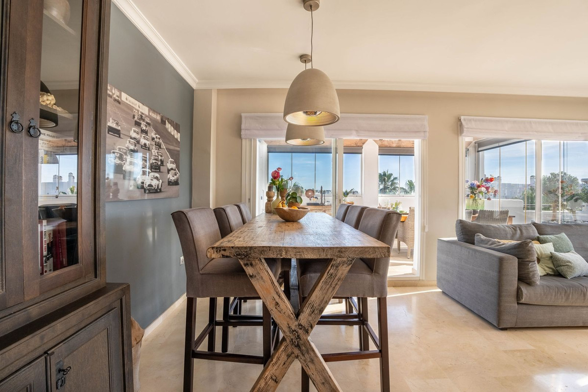 Penthouse Duplex for sale in Estepona | 4 bedrooms H5025922