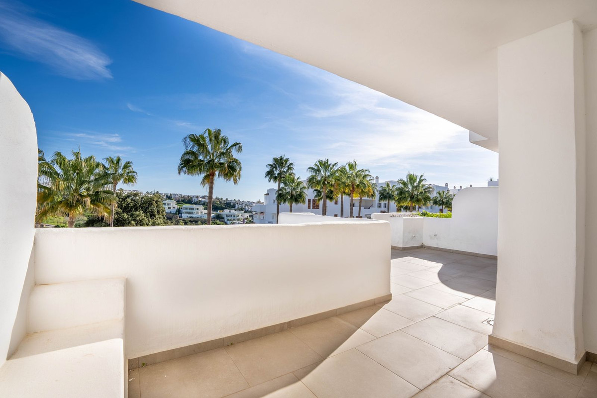 Penthouse Duplex for sale in Estepona | 4 bedrooms H5025922