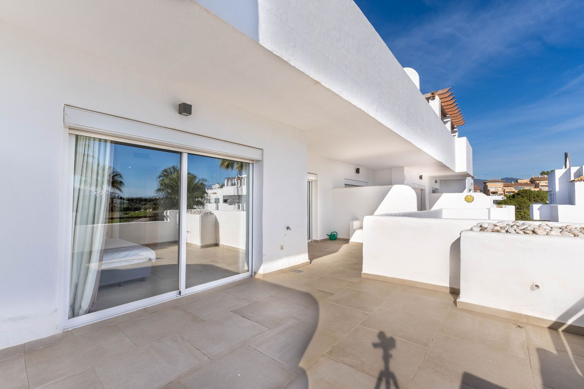 Penthouse Duplex for sale in Estepona | 4 bedrooms H5025922