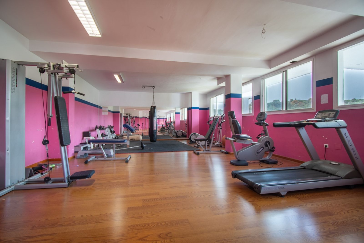 Penthouse Duplex for sale in Estepona | 4 bedrooms H5025922