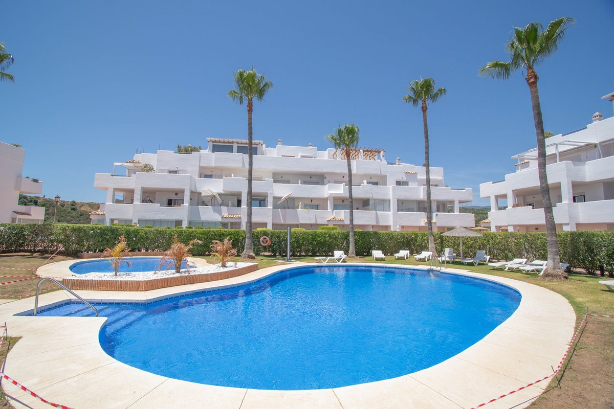 Penthouse Duplex for sale in Estepona | 4 bedrooms H5025922