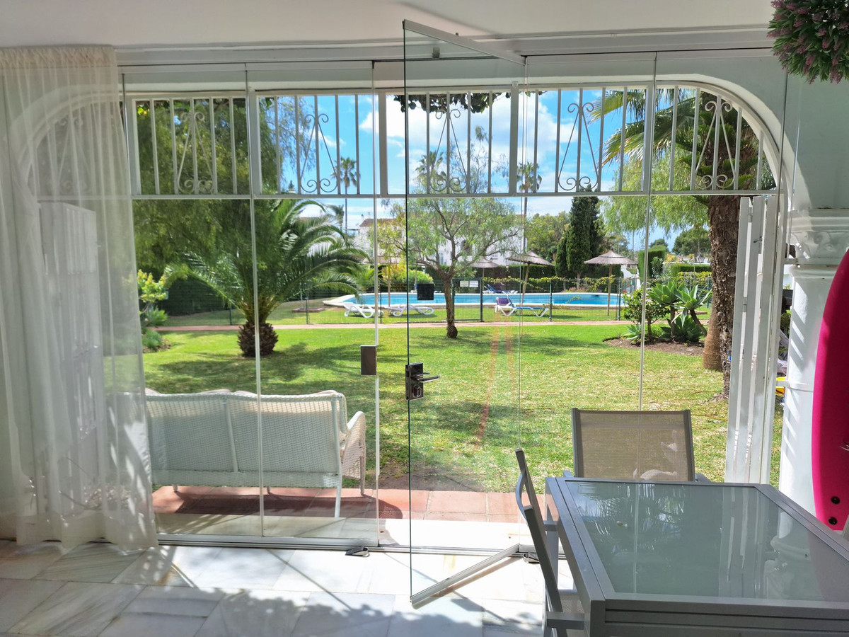Begane grond appartement in El Paraiso-2