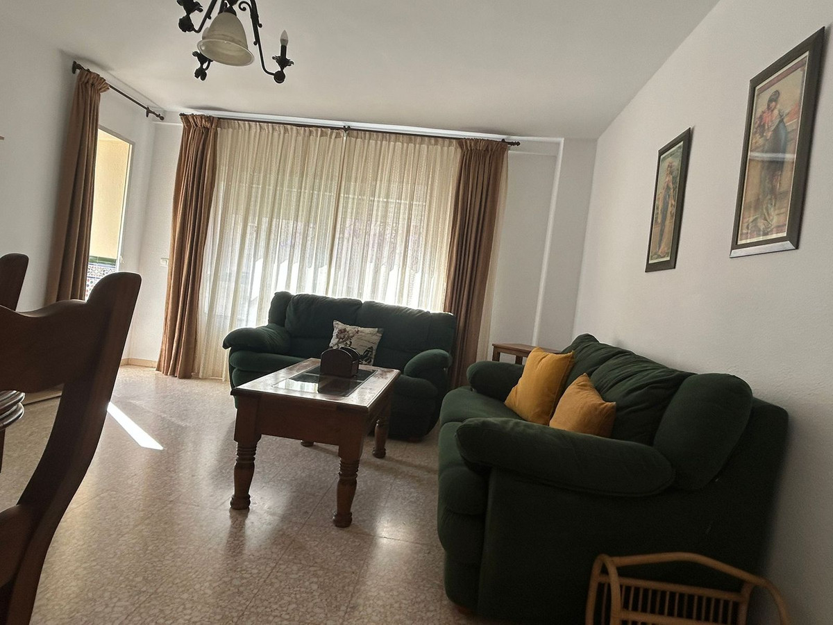 Appartement te koop in Estepona | 4 slaapkamers H5038846