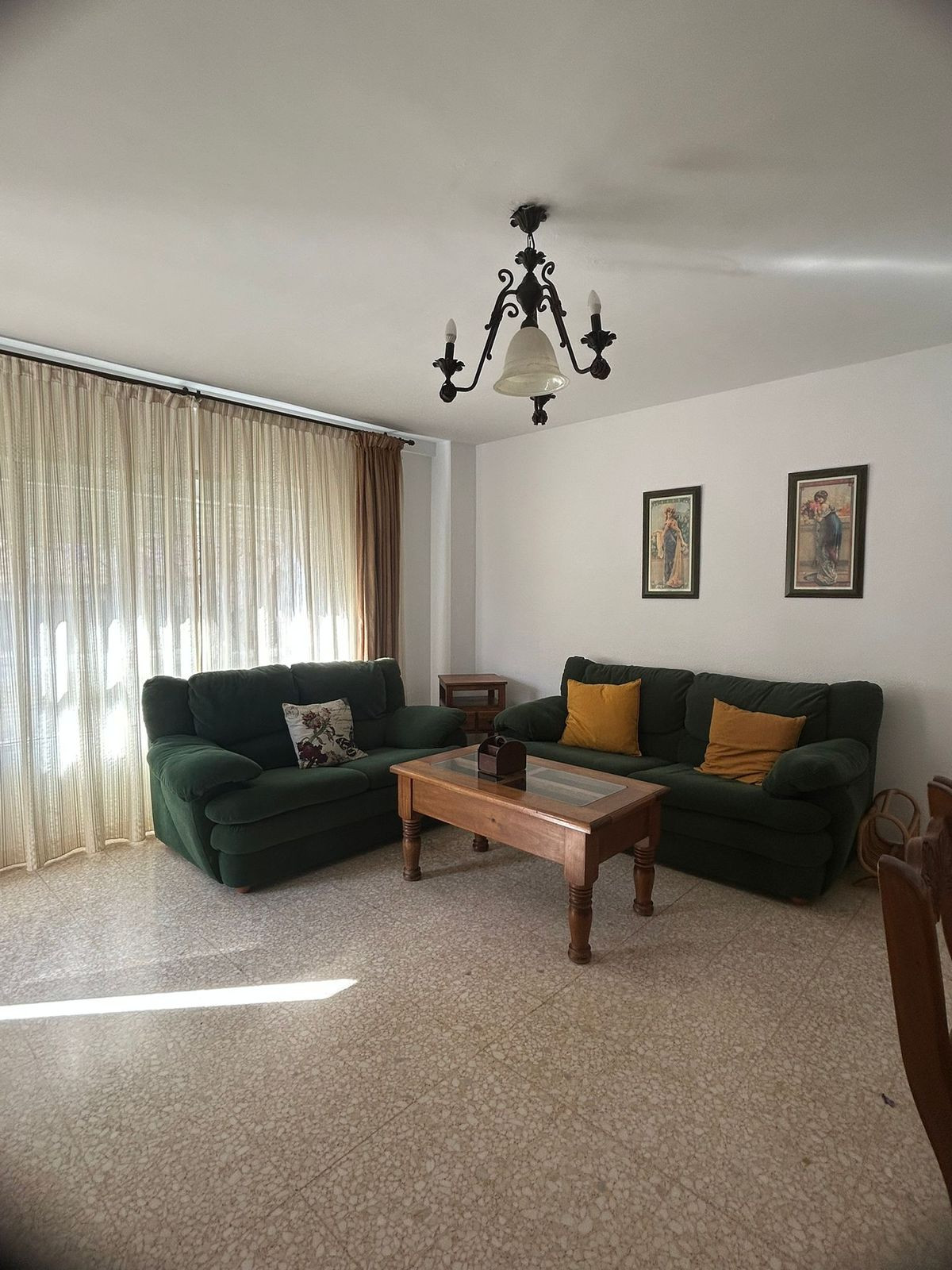 Appartement te koop in Estepona | 4 slaapkamers H5038846
