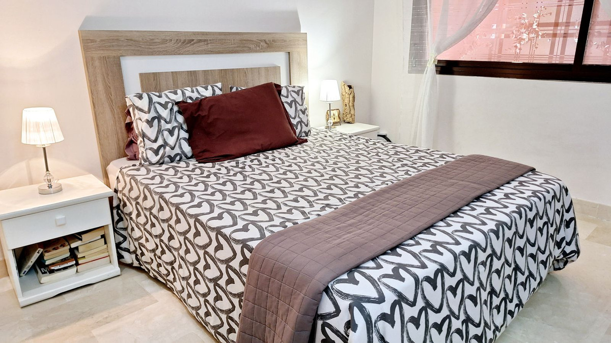 Appartement te koop in Estepona | 2 slaapkamers H5041207