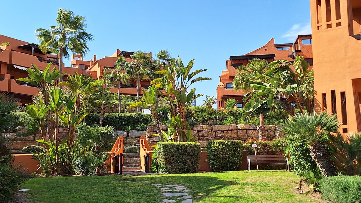 Appartement te koop in Estepona | 2 slaapkamers H5041207