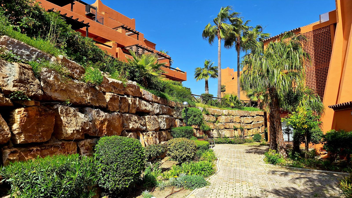 Appartement te koop in Estepona | 2 slaapkamers H5041207