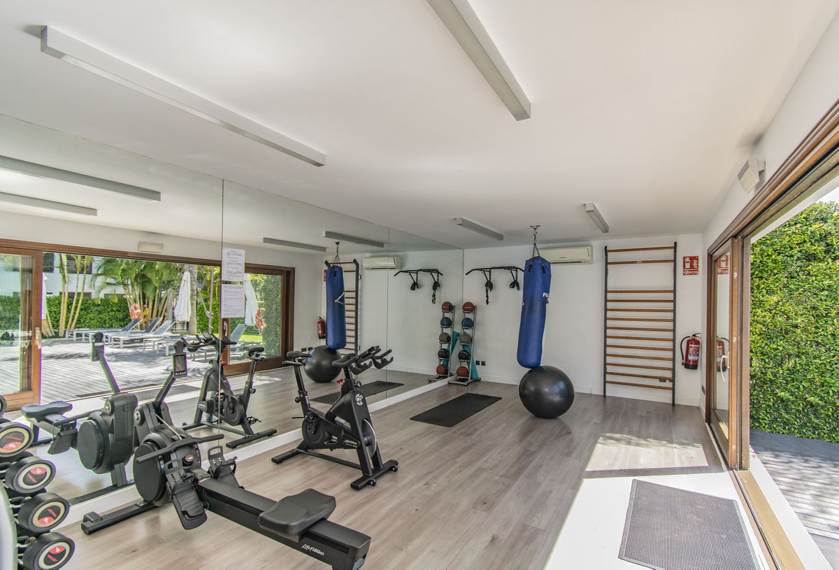 Penthouse te koop in Estepona | 5 slaapkamers H5042191