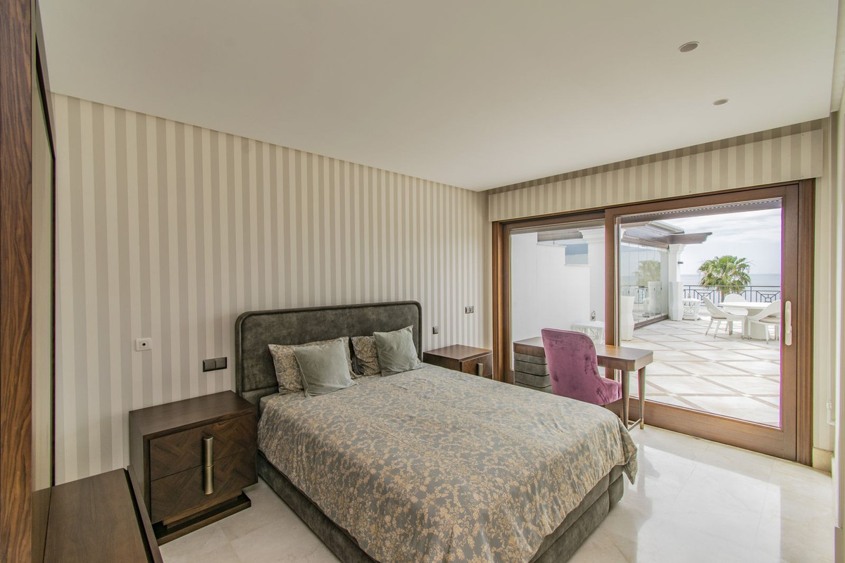 Penthouse te koop in Estepona | 5 slaapkamers H5042191
