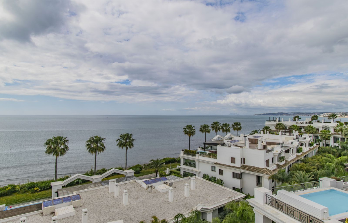 Penthouse te koop in Estepona | 5 slaapkamers H5042191