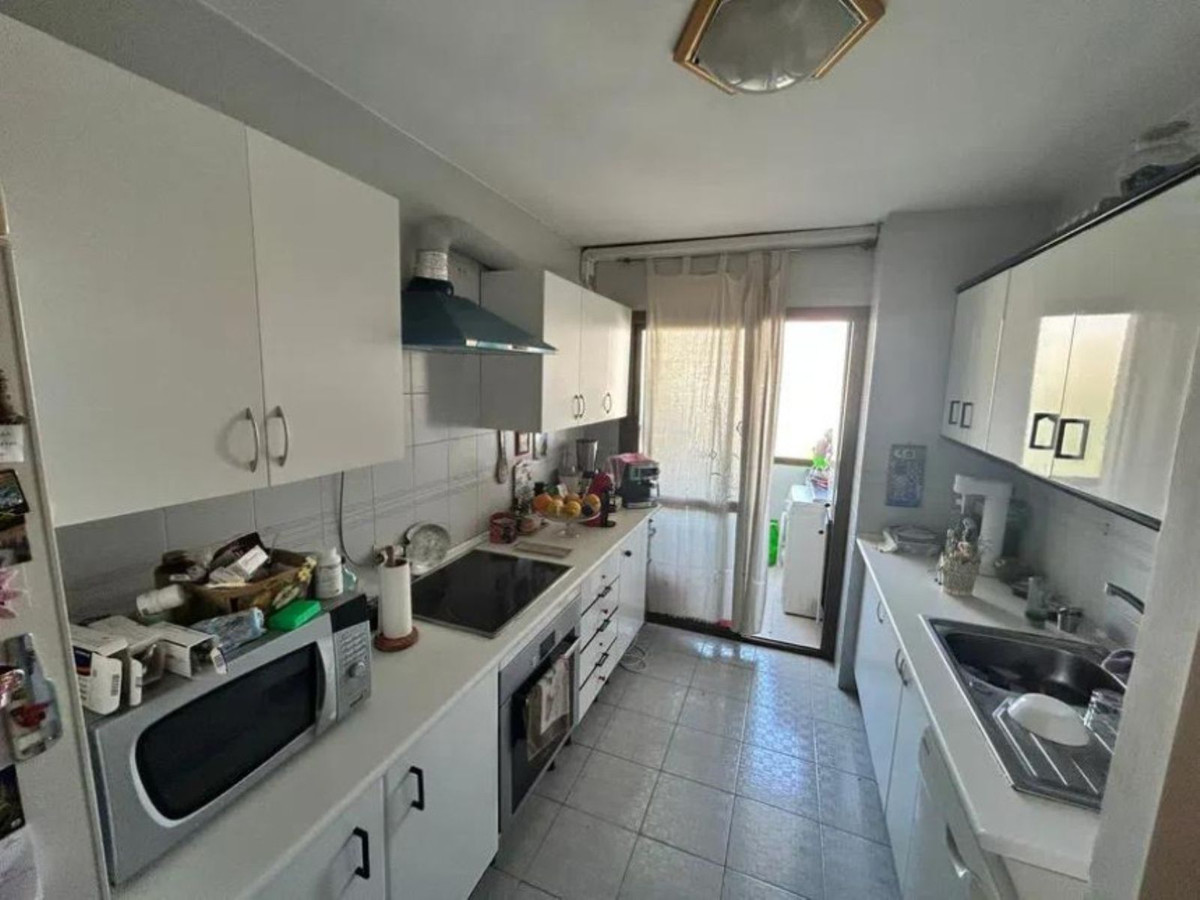 Appartement te koop in Estepona | 4 slaapkamers H5044747