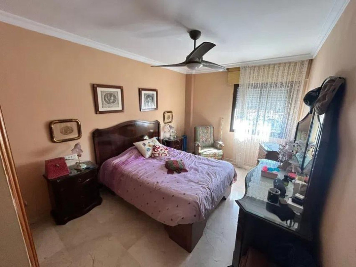 Appartement te koop in Estepona | 4 slaapkamers H5044747