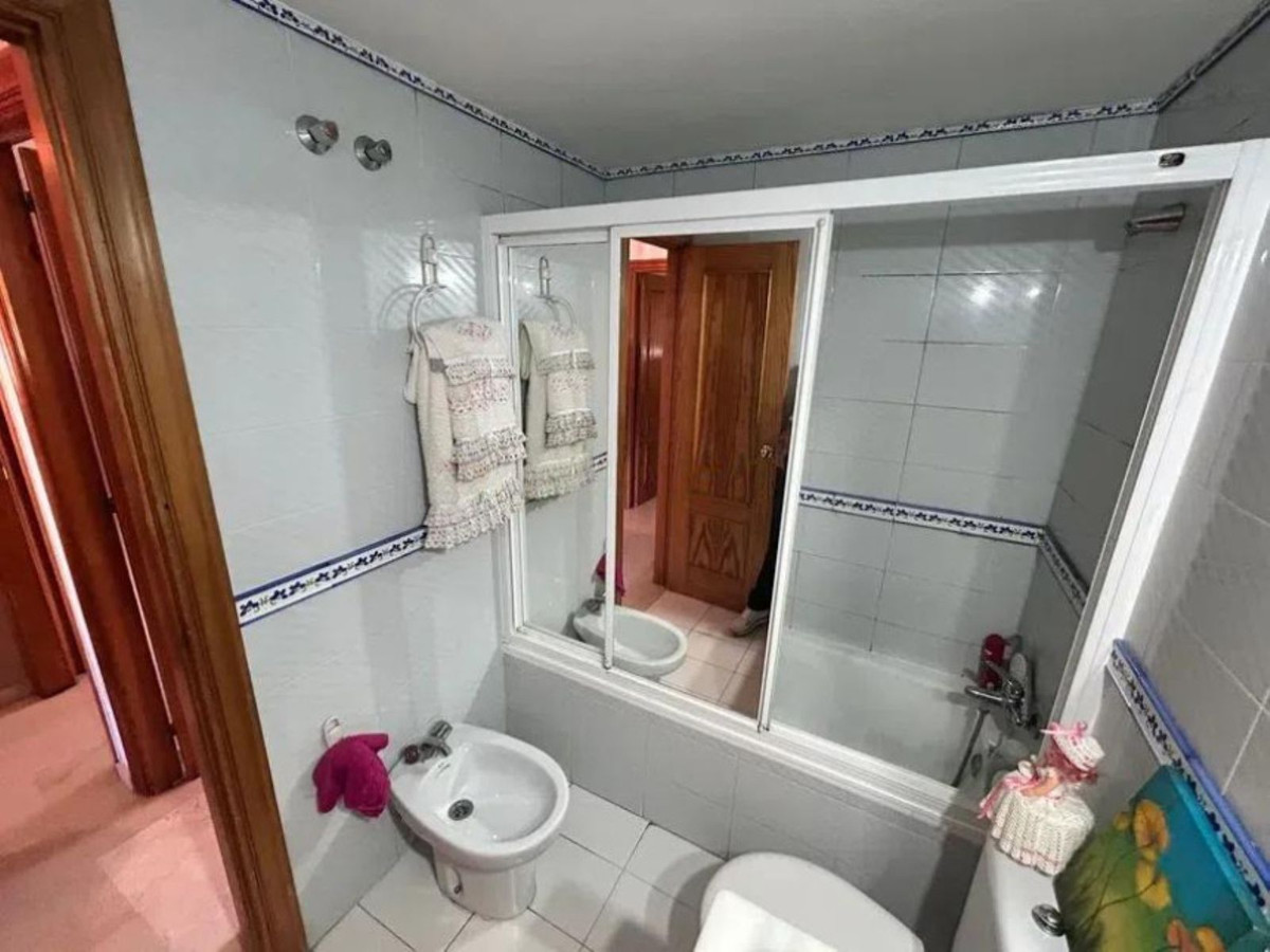 Appartement te koop in Estepona | 4 slaapkamers H5044747