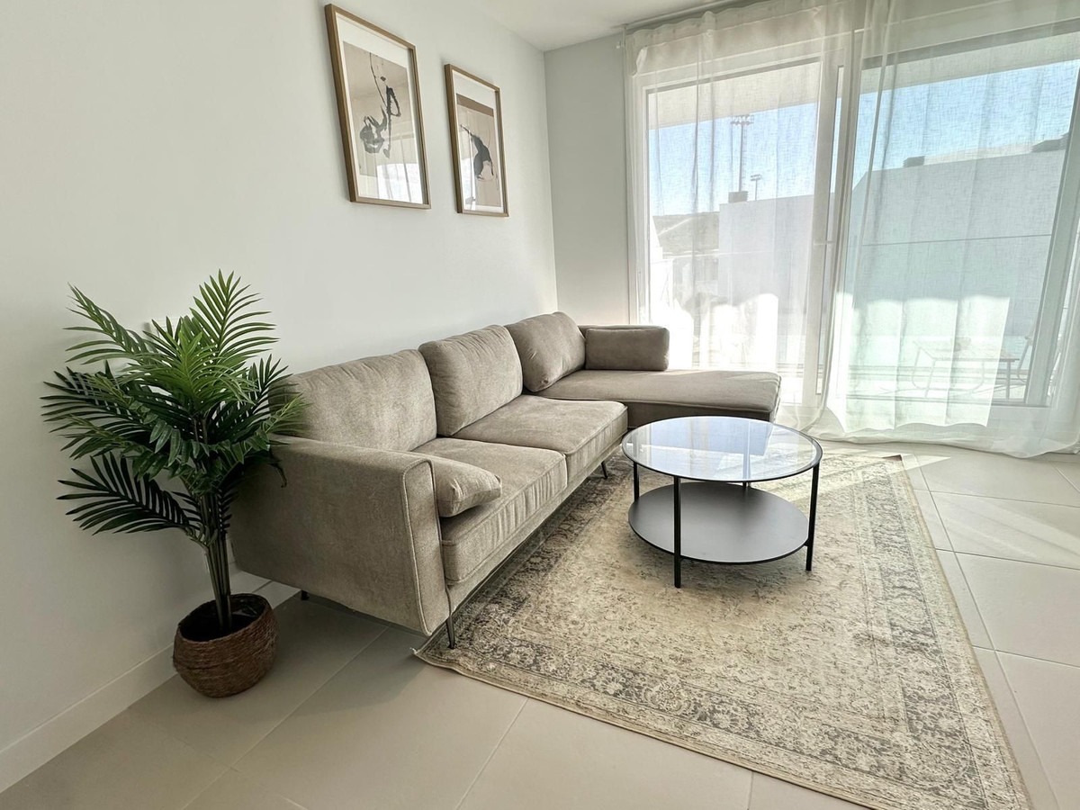 Appartement te koop in Estepona | 2 slaapkamers H5045368