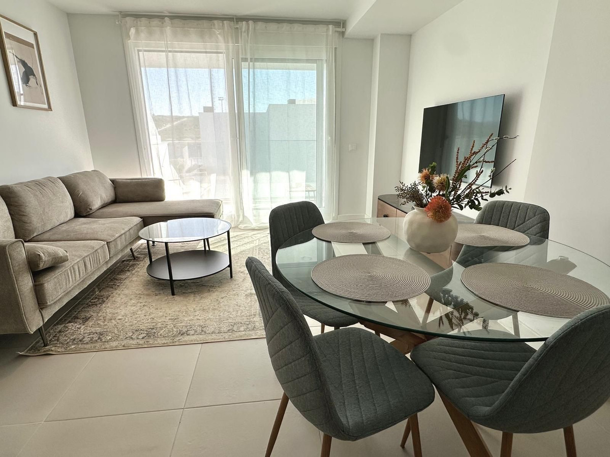 Appartement te koop in Estepona | 2 slaapkamers H5045368