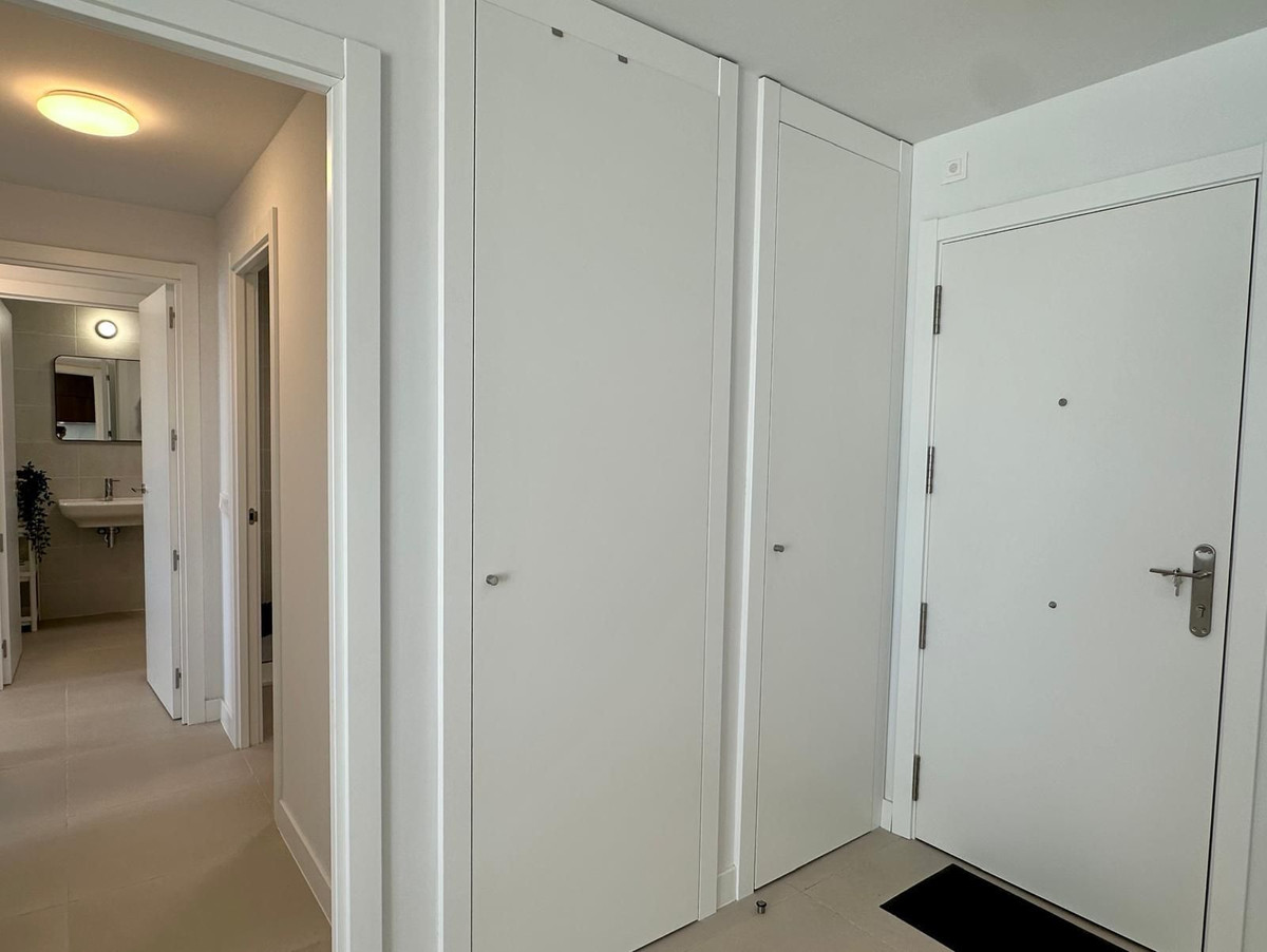 Appartement te koop in Estepona | 2 slaapkamers H5045368