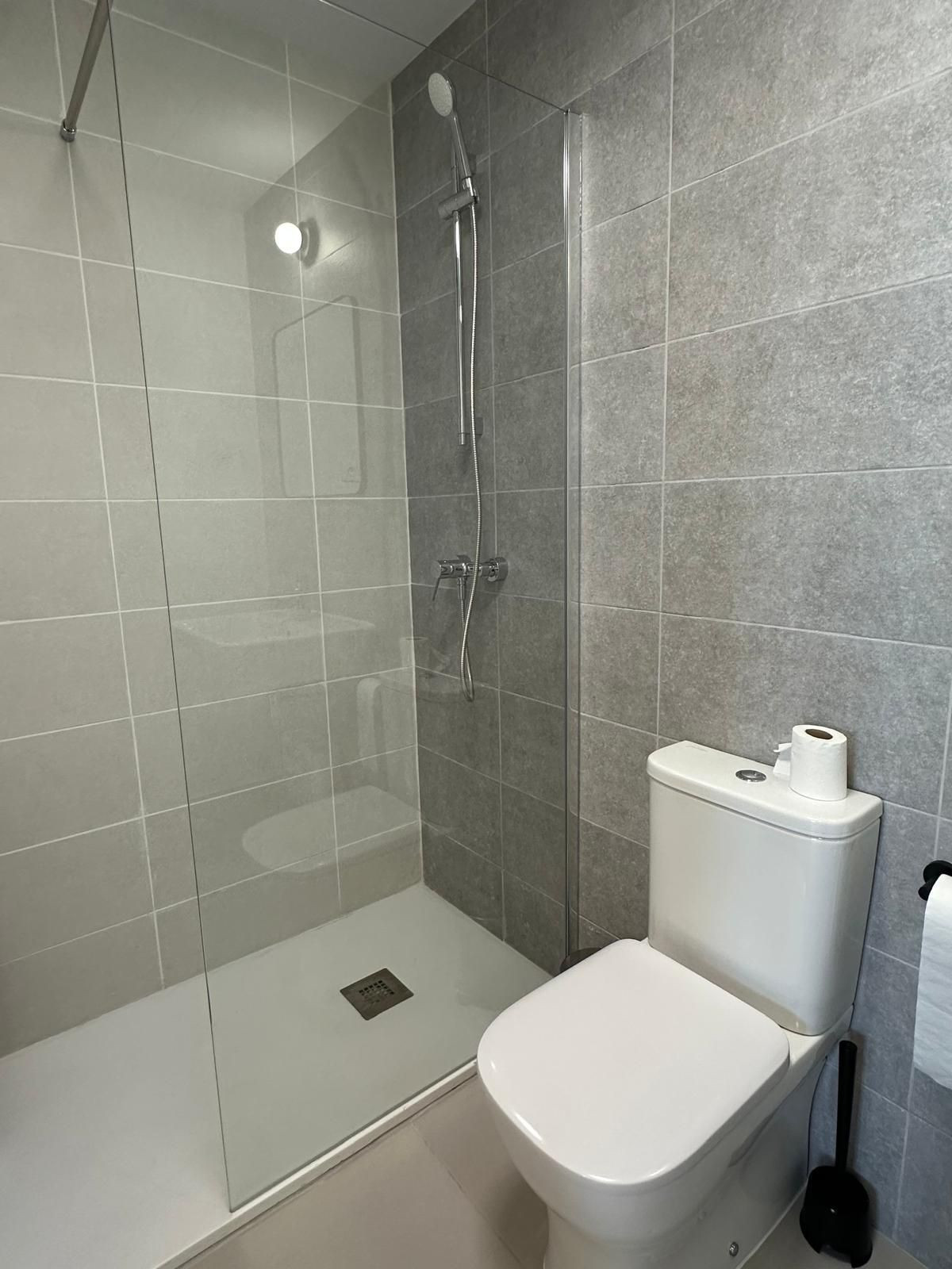 Appartement te koop in Estepona | 2 slaapkamers H5045368
