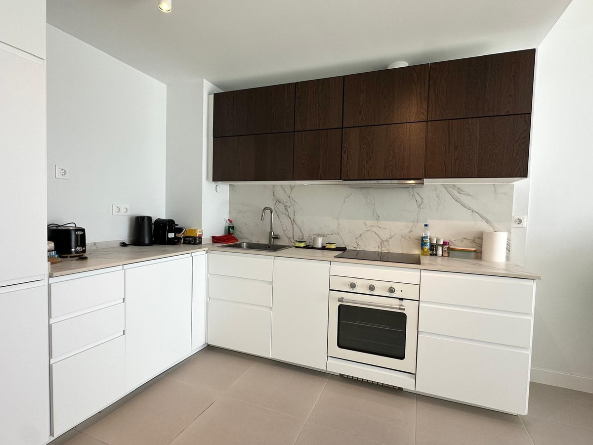 Appartement te koop in Estepona | 2 slaapkamers H5045368