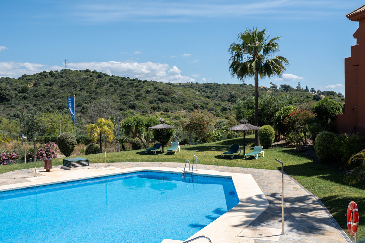 Appartement te koop in Estepona | 2 slaapkamers H5047909