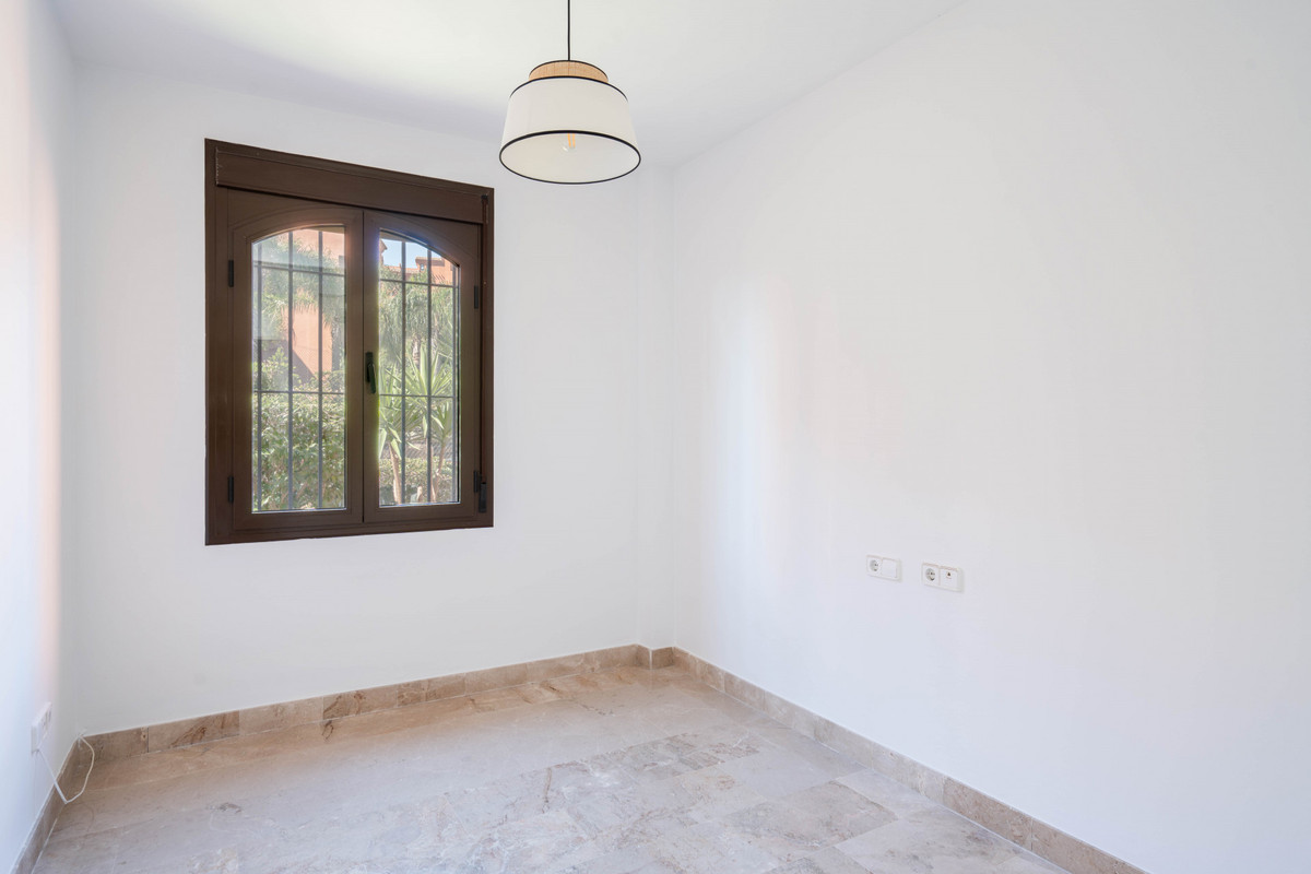 Appartement te koop in Estepona | 2 slaapkamers H5047909