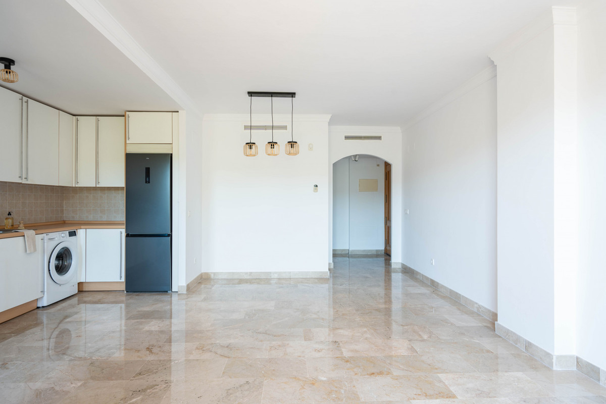 Appartement te koop in Estepona | 2 slaapkamers H5047909
